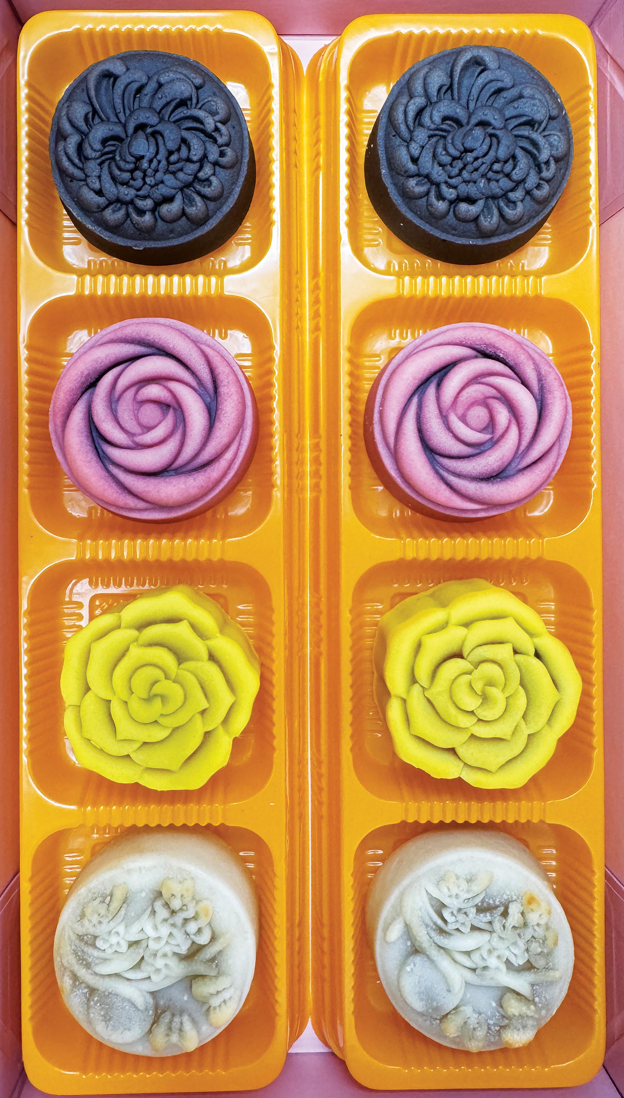 Low Sugar Mooncake Gift Box, assorted sugar-reduced mooncakes, perfect for Mid-Autumn Festival gifting.