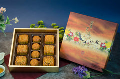 Assorted Mooncake Gift Box (6 Medium & 4 Small Mooncakes)
